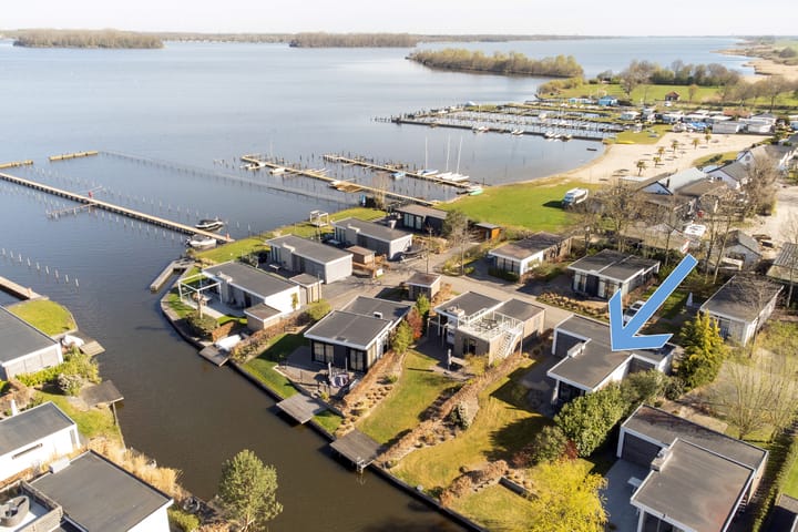 Photo 2 of Randmeerweg 8-0127