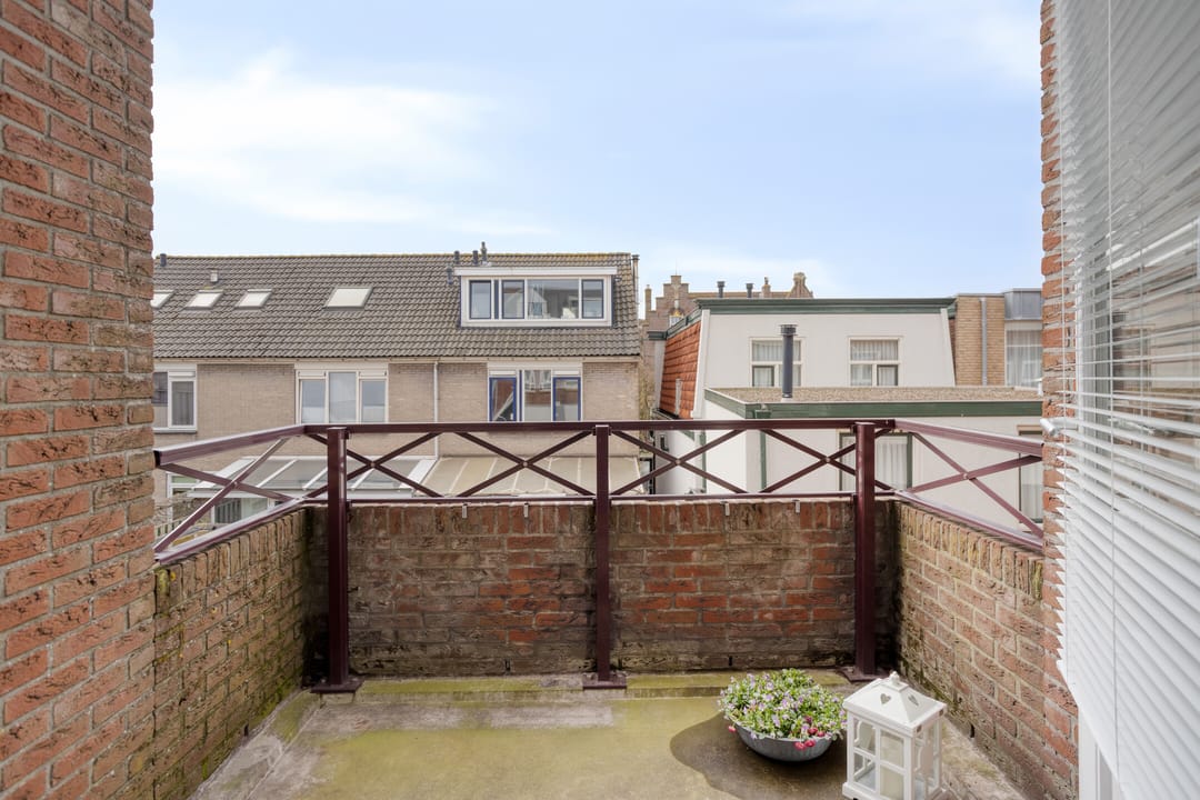 Photo 11 of Julianaplein 19