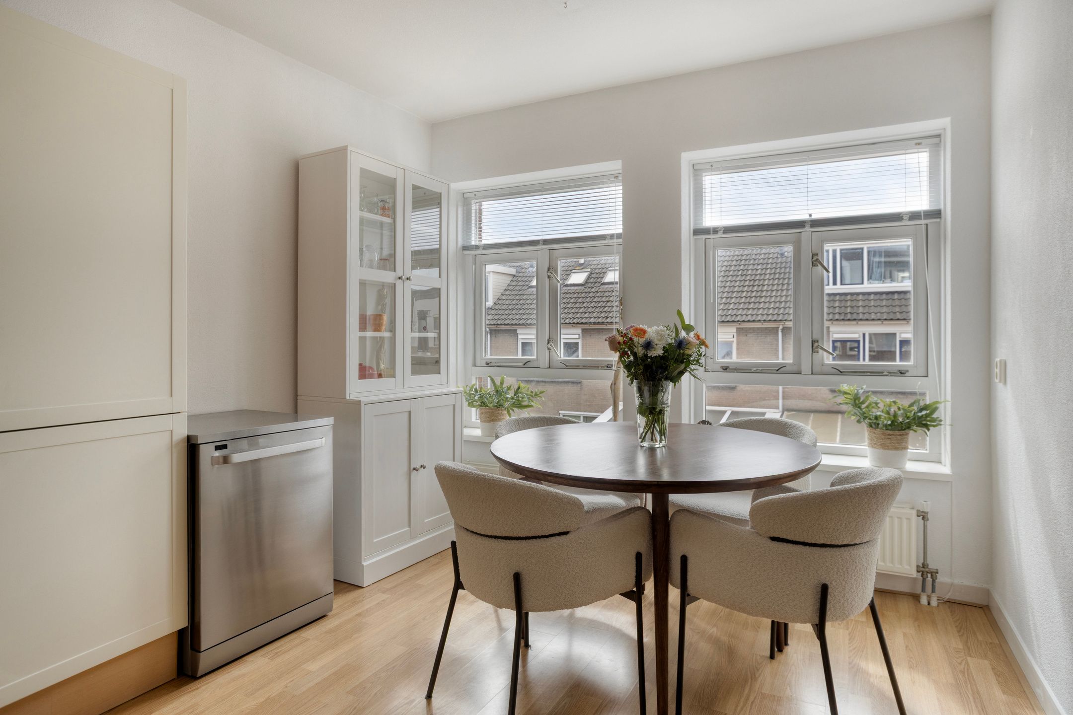 Photo 6 of Julianaplein 19