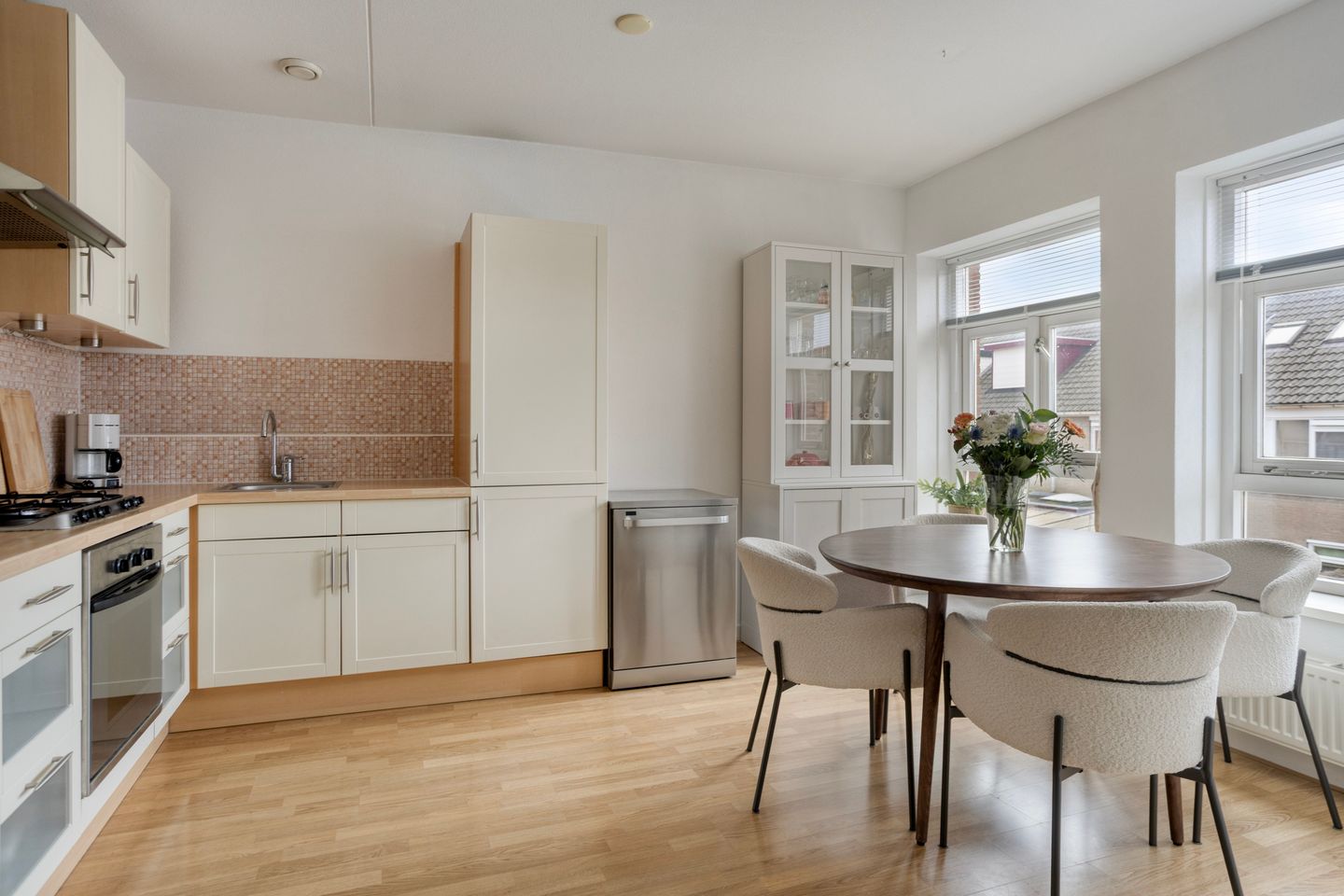 Photo 5 of Julianaplein 19