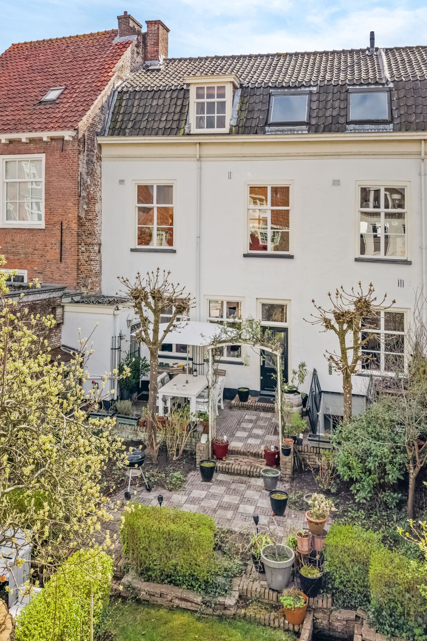 Foto 50 van Muurhuizen 181-A