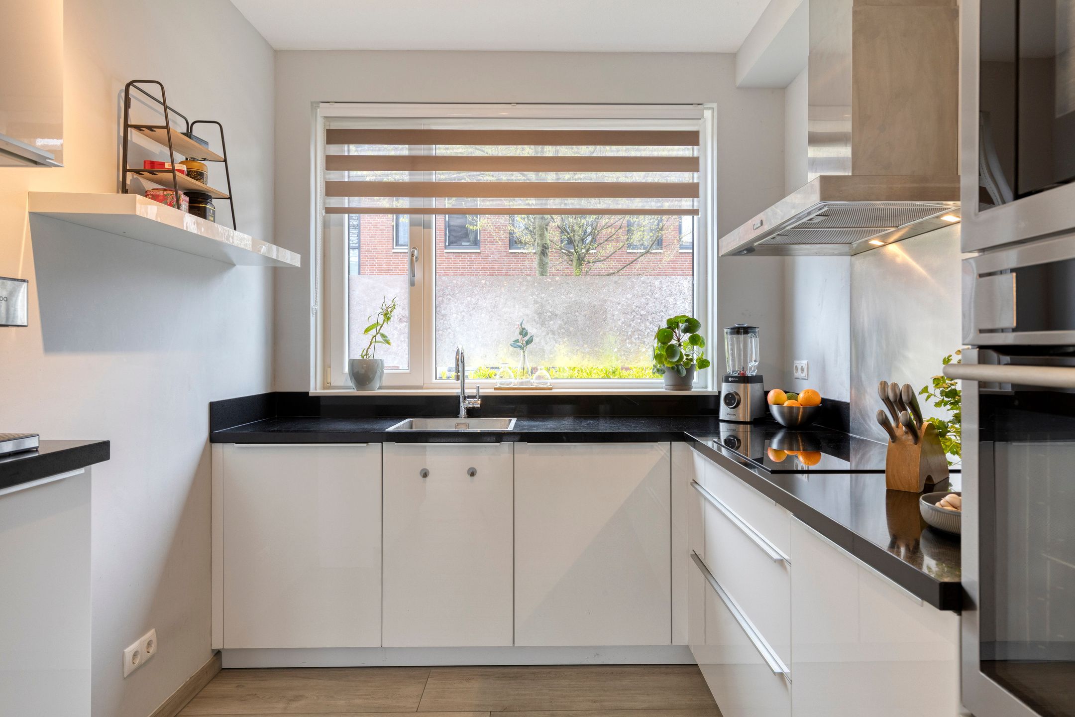 Foto 15 van van Kinsbergenstraat 10