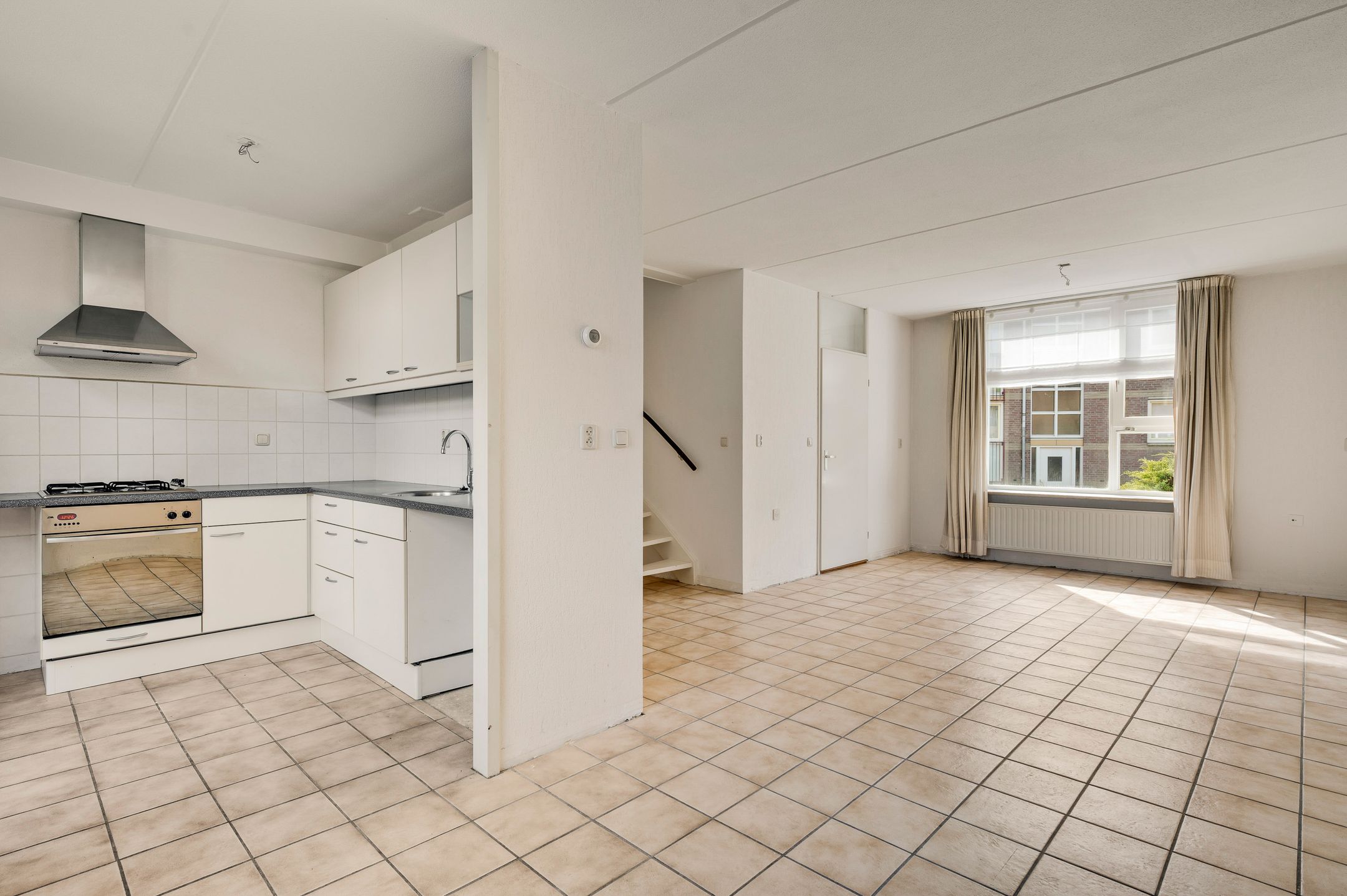 Photo 6 of Gamanderweerd 8