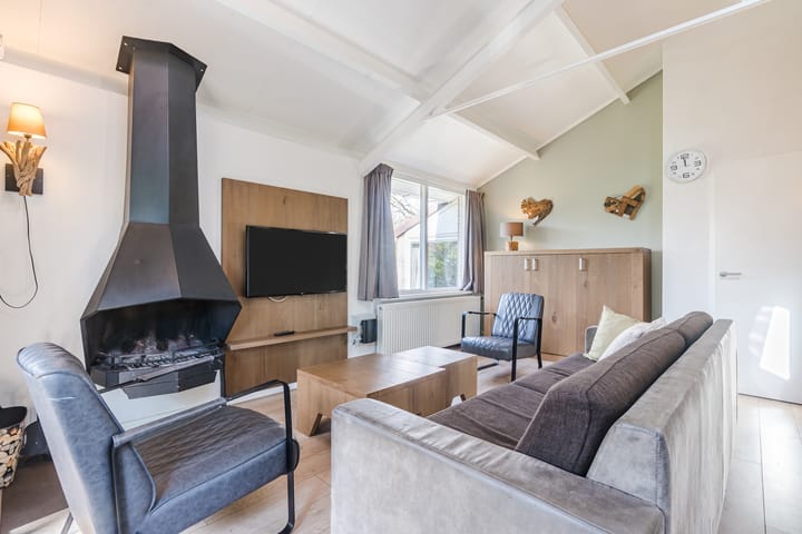 Photo 3 of Oshaarseweg 24-165