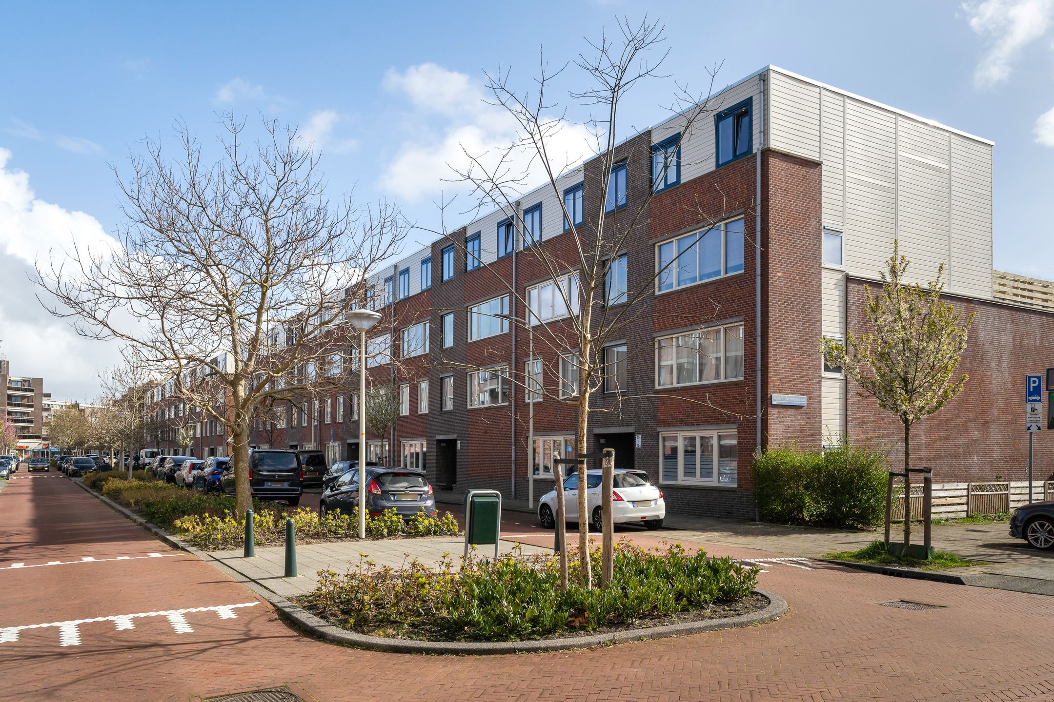 Foto 42 van Gerrit van der Veenlaan 206