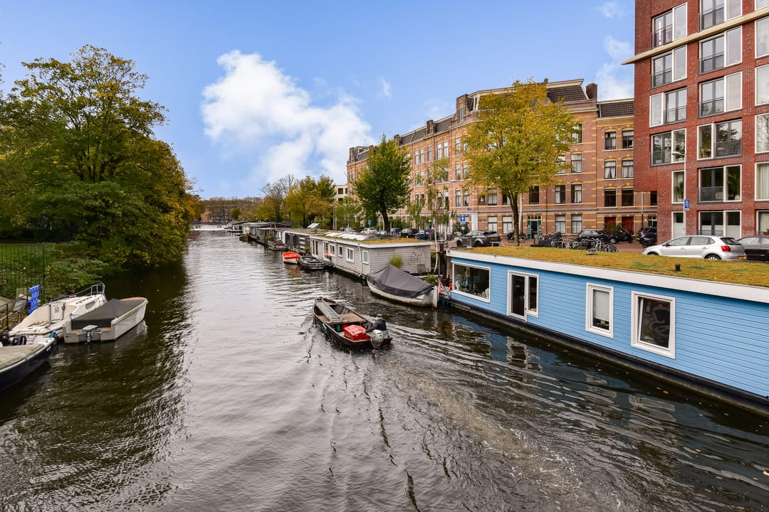 Photo 16 of Van Oldenbarneveldtstraat 64-3