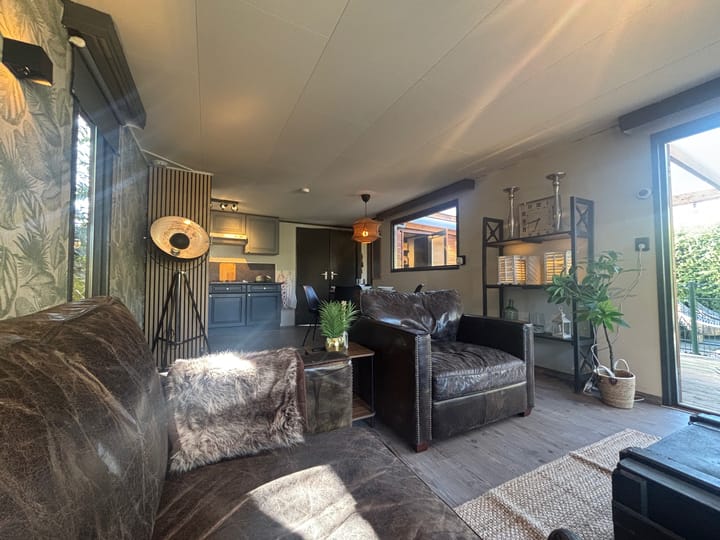 Vrijstaande woning te koop: Apeldoornsestraat 48-144, Voorthuizen