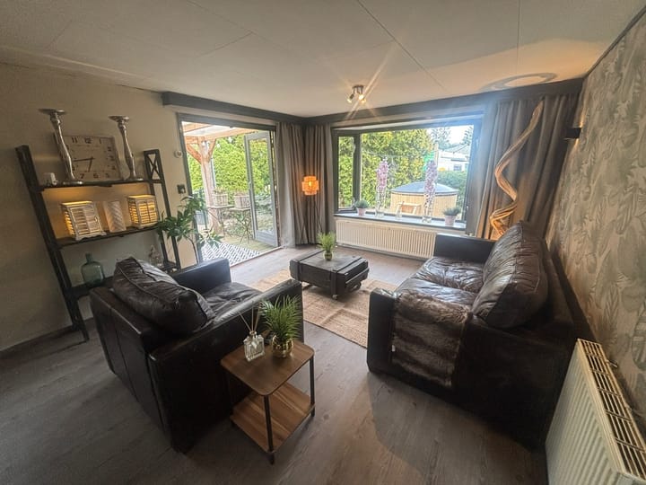 Vrijstaande woning te koop: Apeldoornsestraat 48-144, Voorthuizen