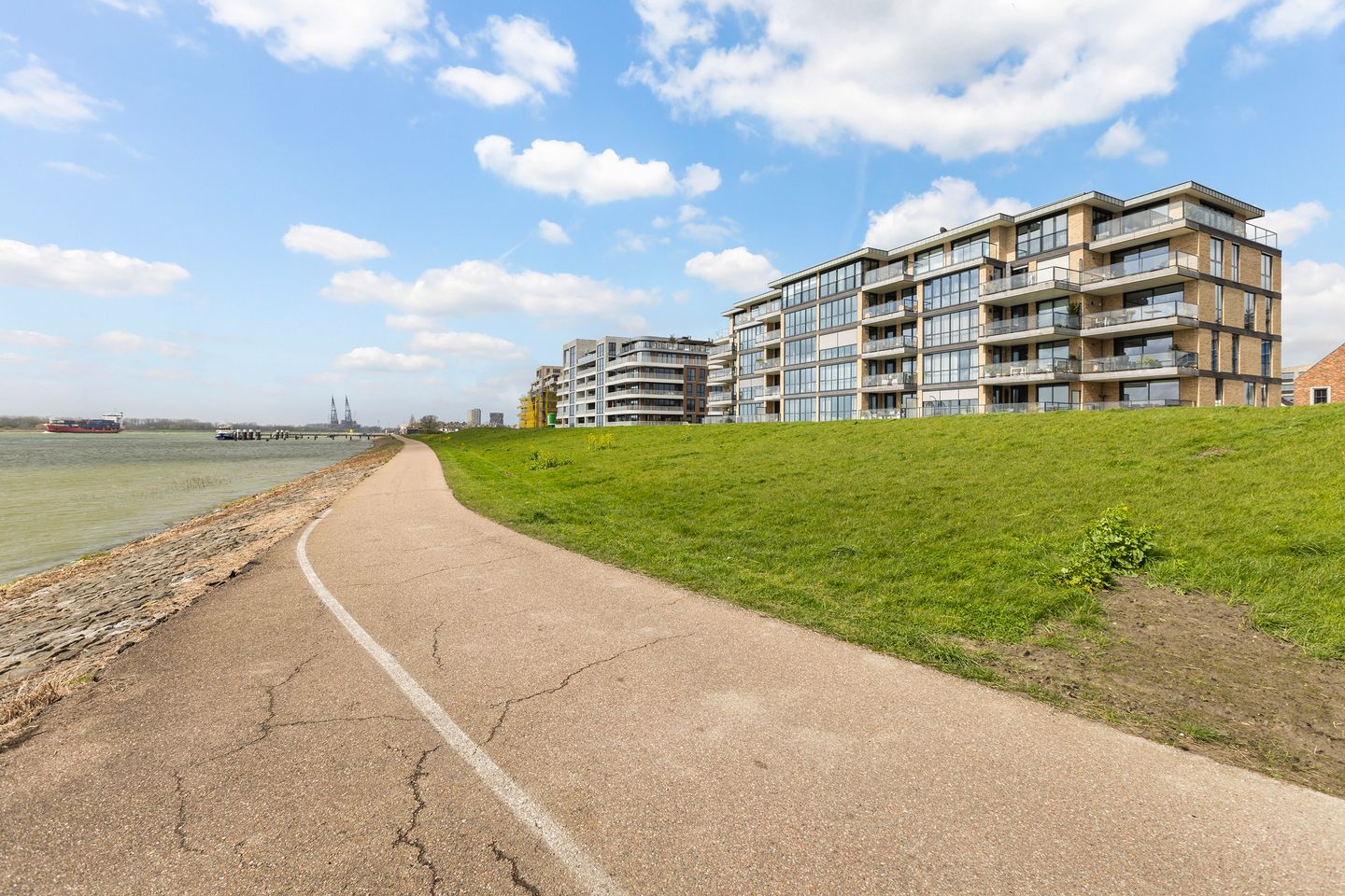 Foto 80 van Sluyse Diep 46