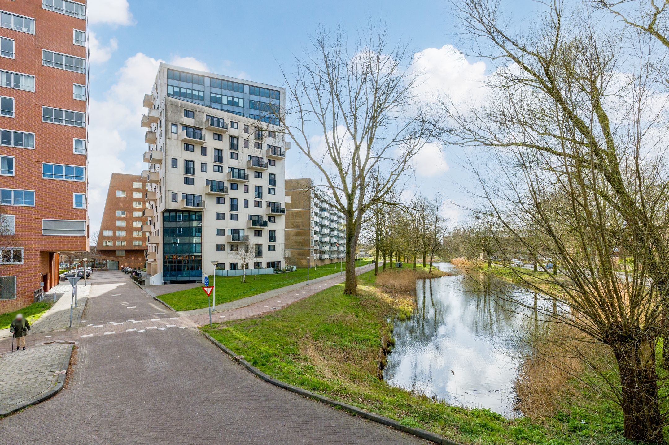 Foto 30 van Berkenplein 215