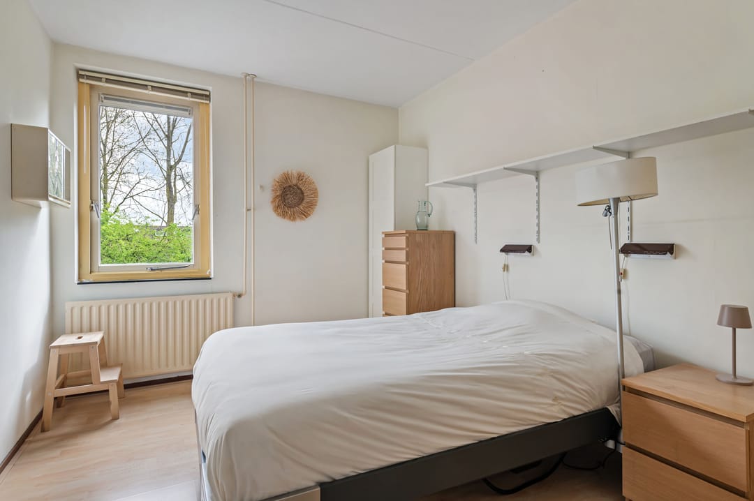 Ruime eengezinswoning met vijf slaapkamers en zonnige tuin in Hoofddorp — 17