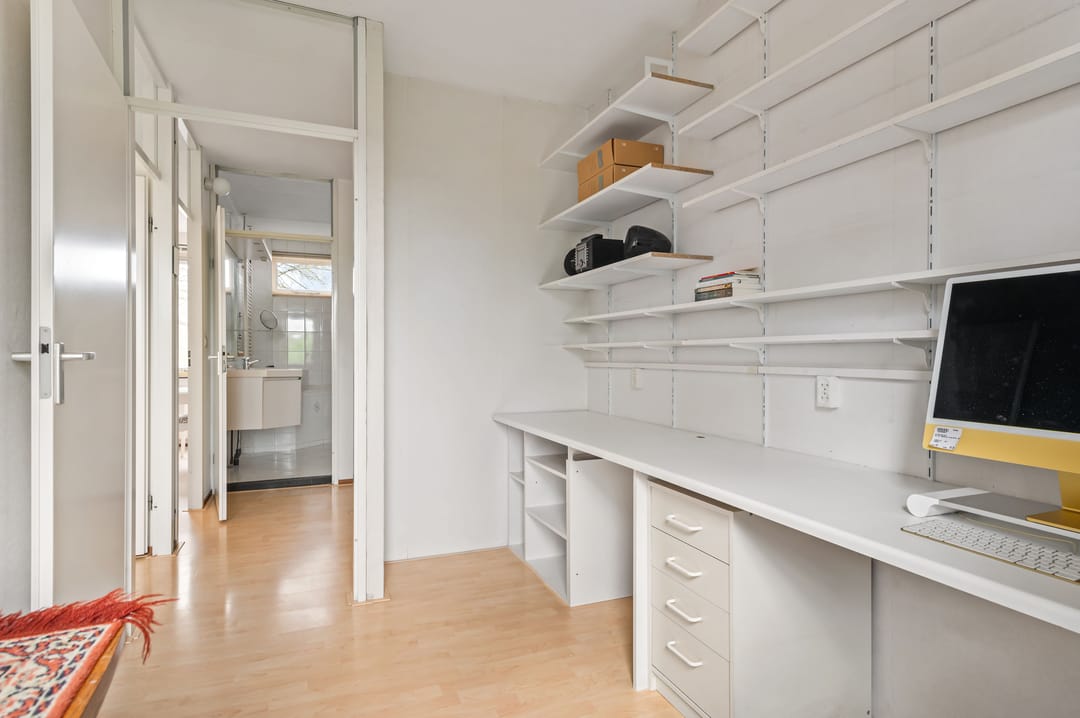 Ruime eengezinswoning met vijf slaapkamers en zonnige tuin in Hoofddorp — 22