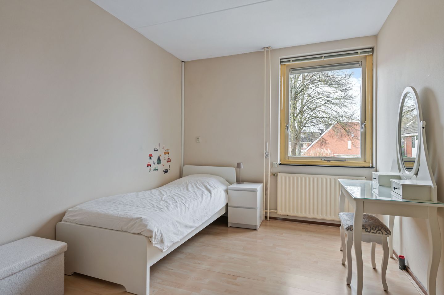 Ruime eengezinswoning met vijf slaapkamers en zonnige tuin in Hoofddorp — 19