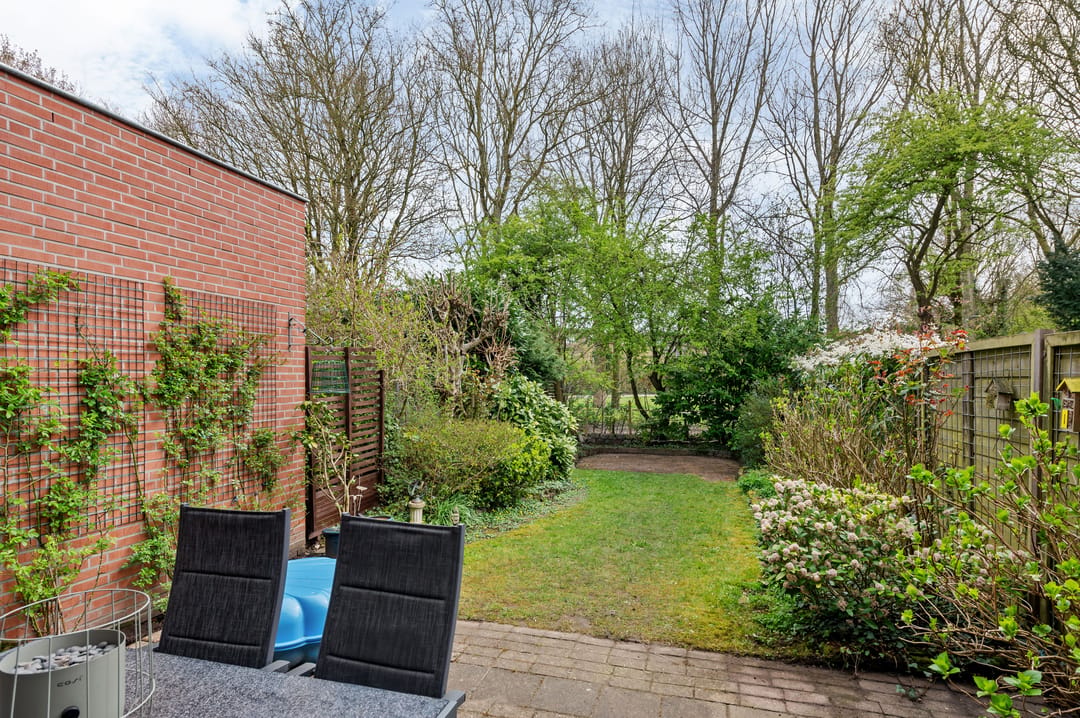 Ruime eengezinswoning met vijf slaapkamers en zonnige tuin in Hoofddorp — 31