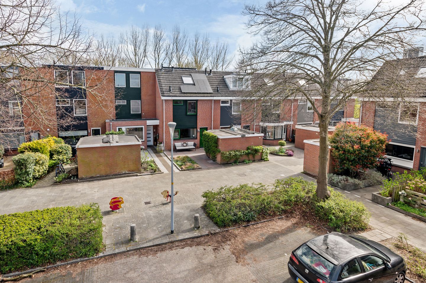 Ruime eengezinswoning met vijf slaapkamers en zonnige tuin in Hoofddorp — 34