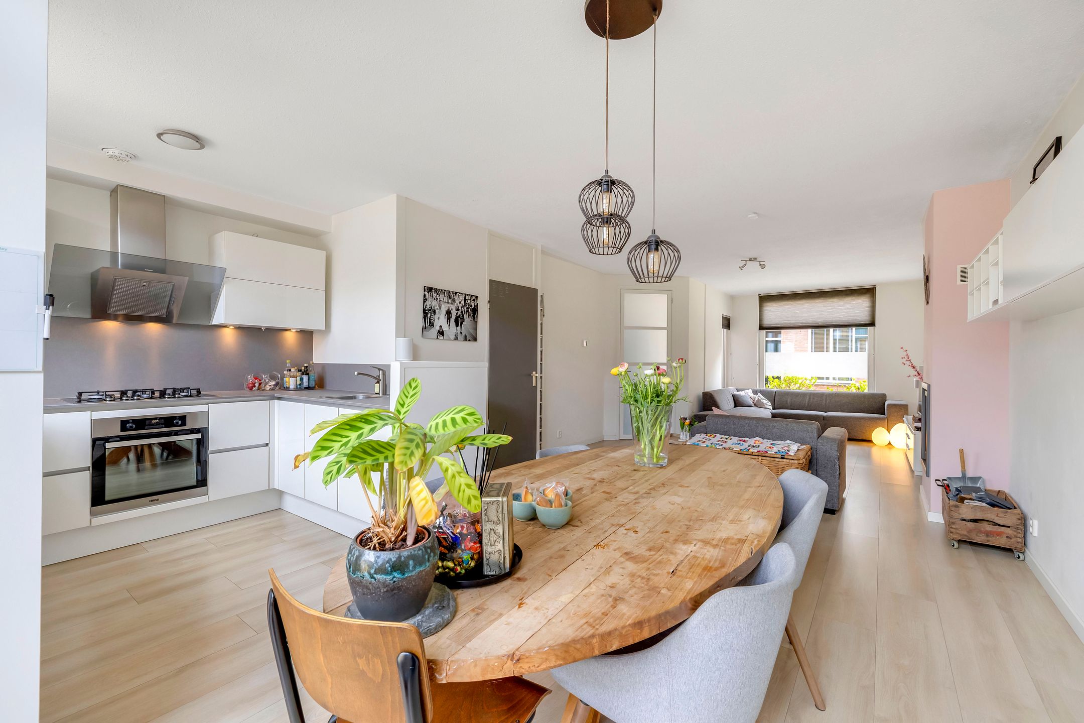 Renovated Terraced House with Deep Garden Near Haringvliet — 12