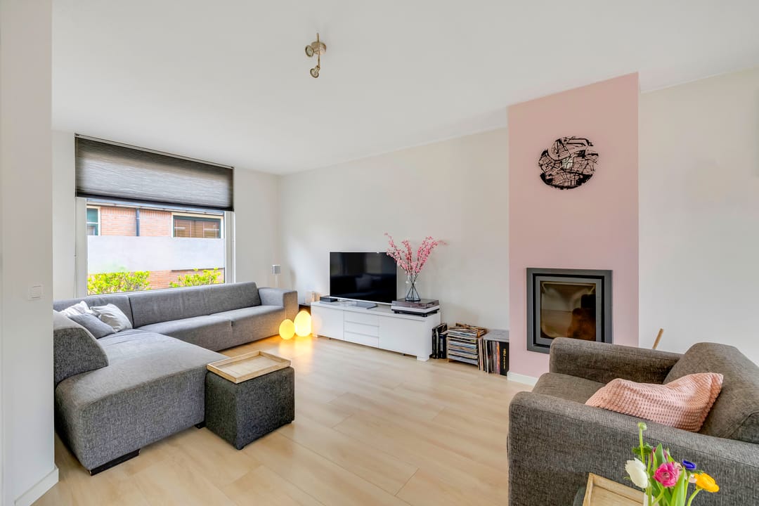 Renovated Terraced House with Deep Garden Near Haringvliet — 13