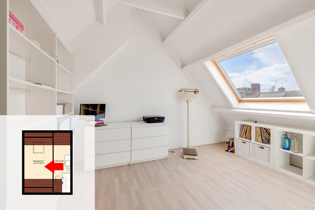 Renovated Terraced House with Deep Garden Near Haringvliet — 37