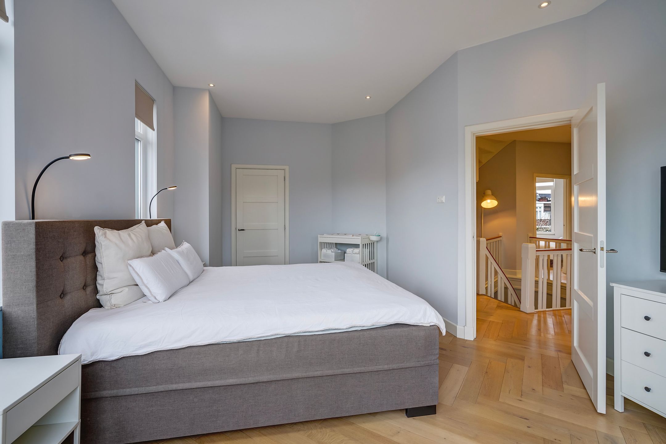 Spacious Corner Double-Top Apartment in Vruchtenbuurt — 12