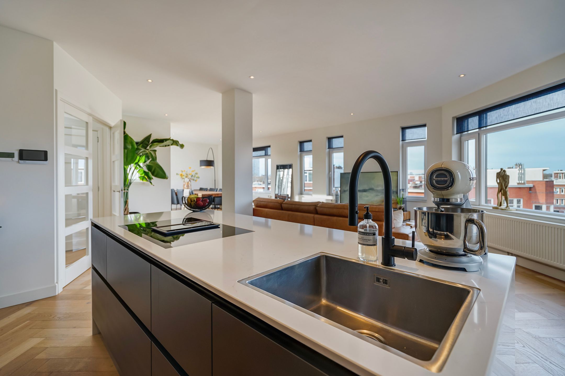 Spacious Corner Double-Top Apartment in Vruchtenbuurt — 42
