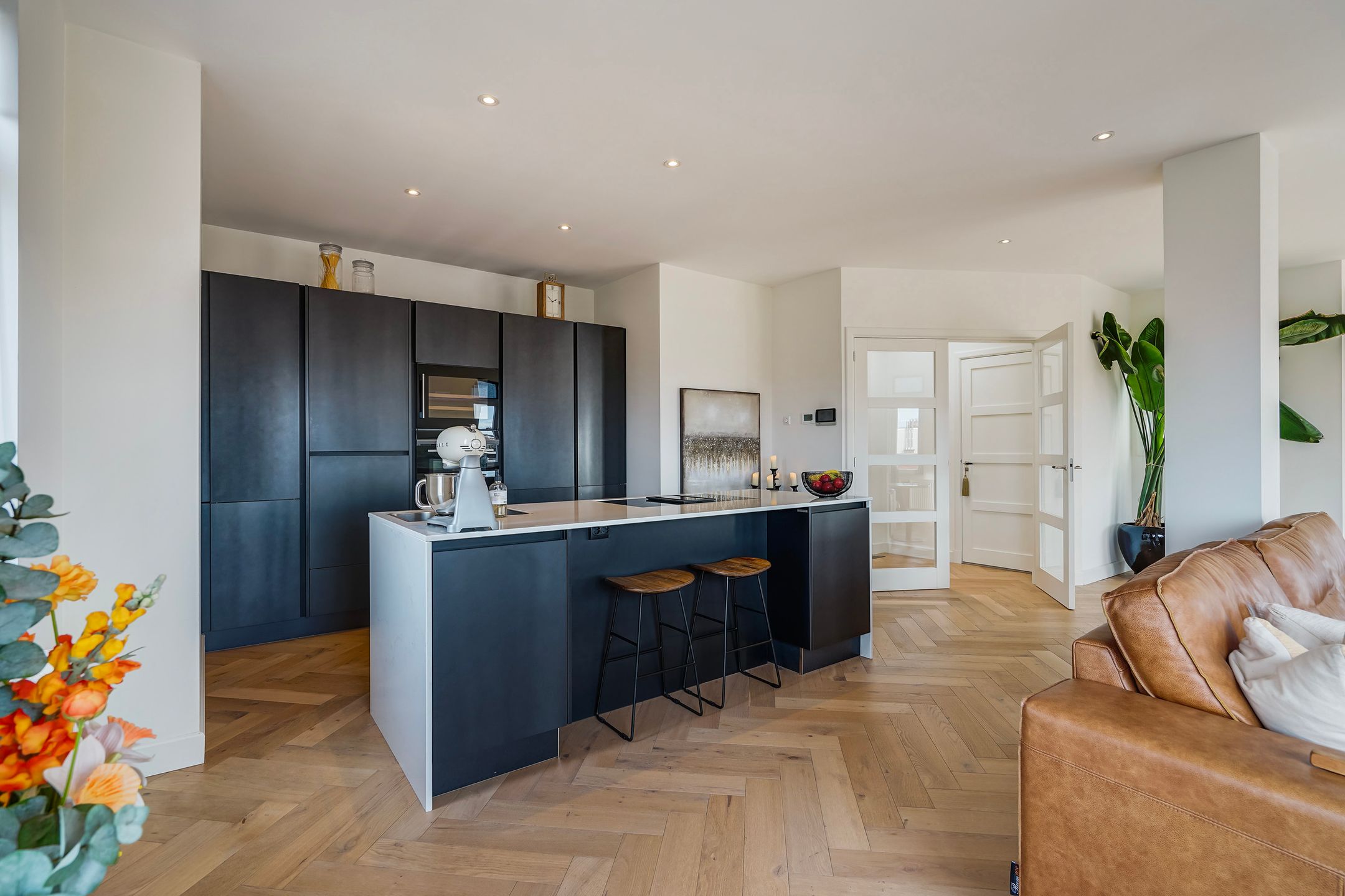 Spacious Corner Double-Top Apartment in Vruchtenbuurt — 39
