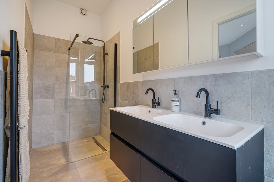 Spacious Corner Double-Top Apartment in Vruchtenbuurt — 13
