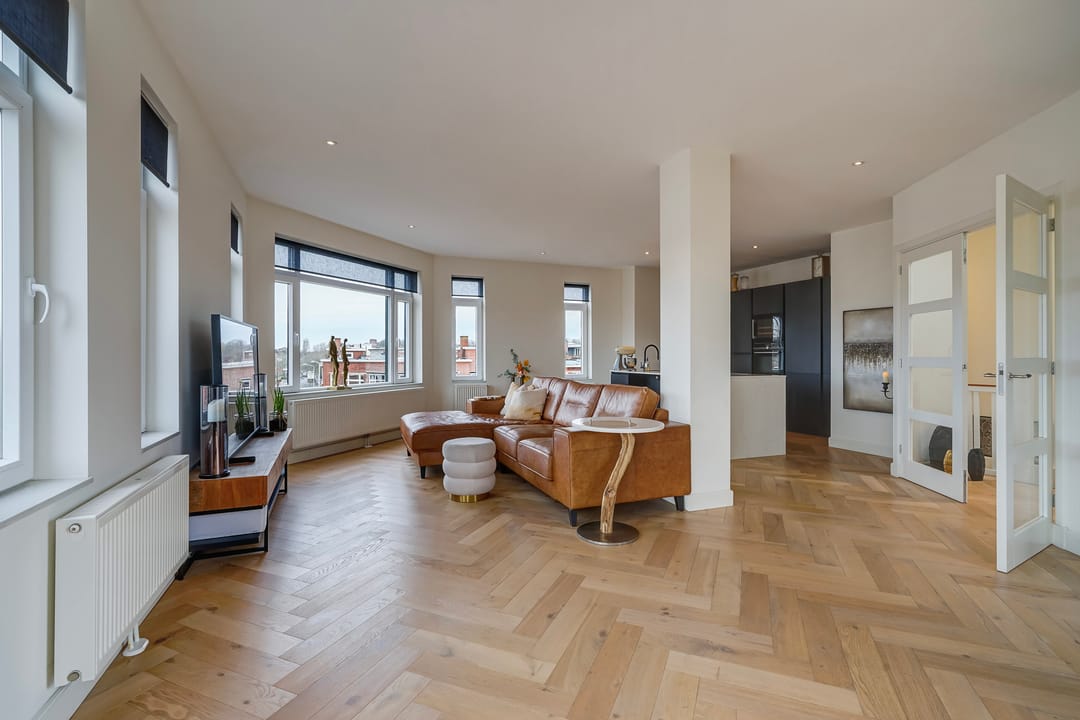 Spacious Corner Double-Top Apartment in Vruchtenbuurt — 38