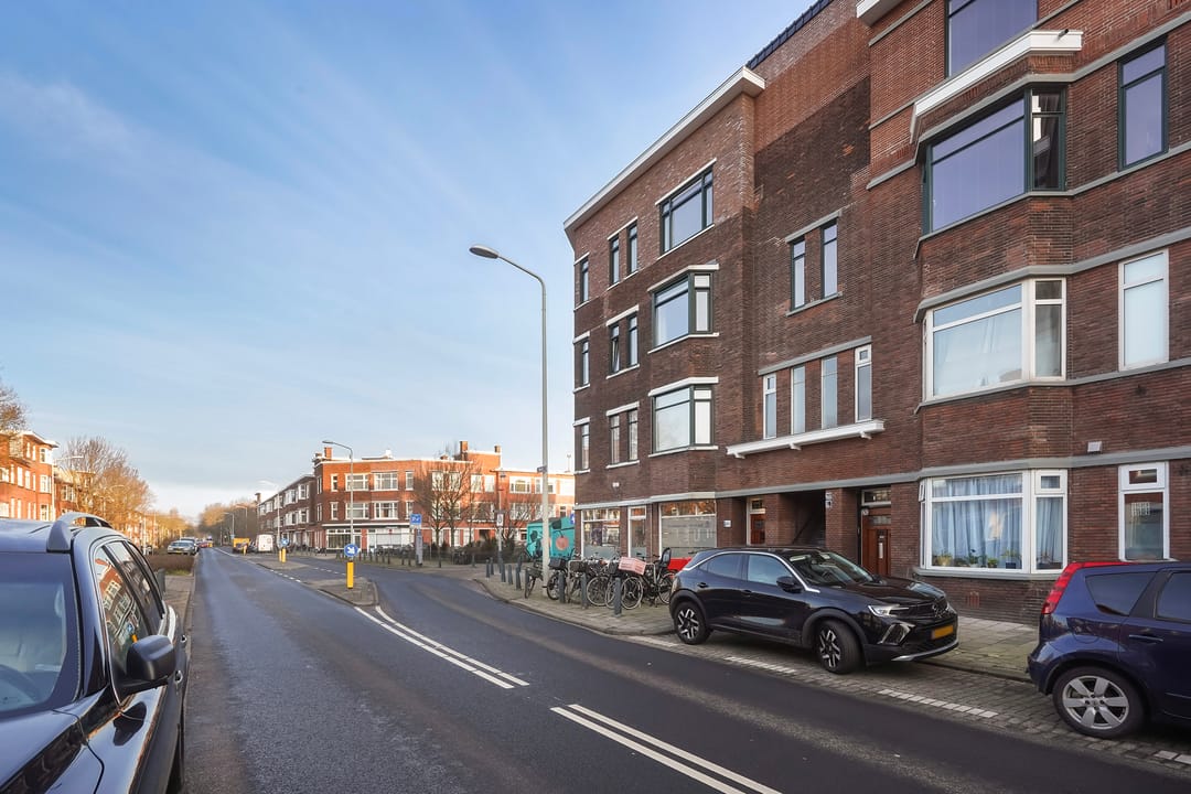 Spacious Corner Double-Top Apartment in Vruchtenbuurt — 58
