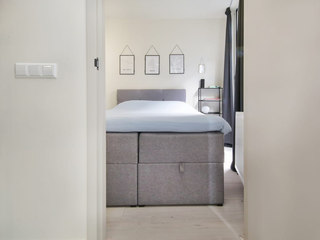 Move-in ready ground floor apartment with garden and church view in Haarlem center — 26