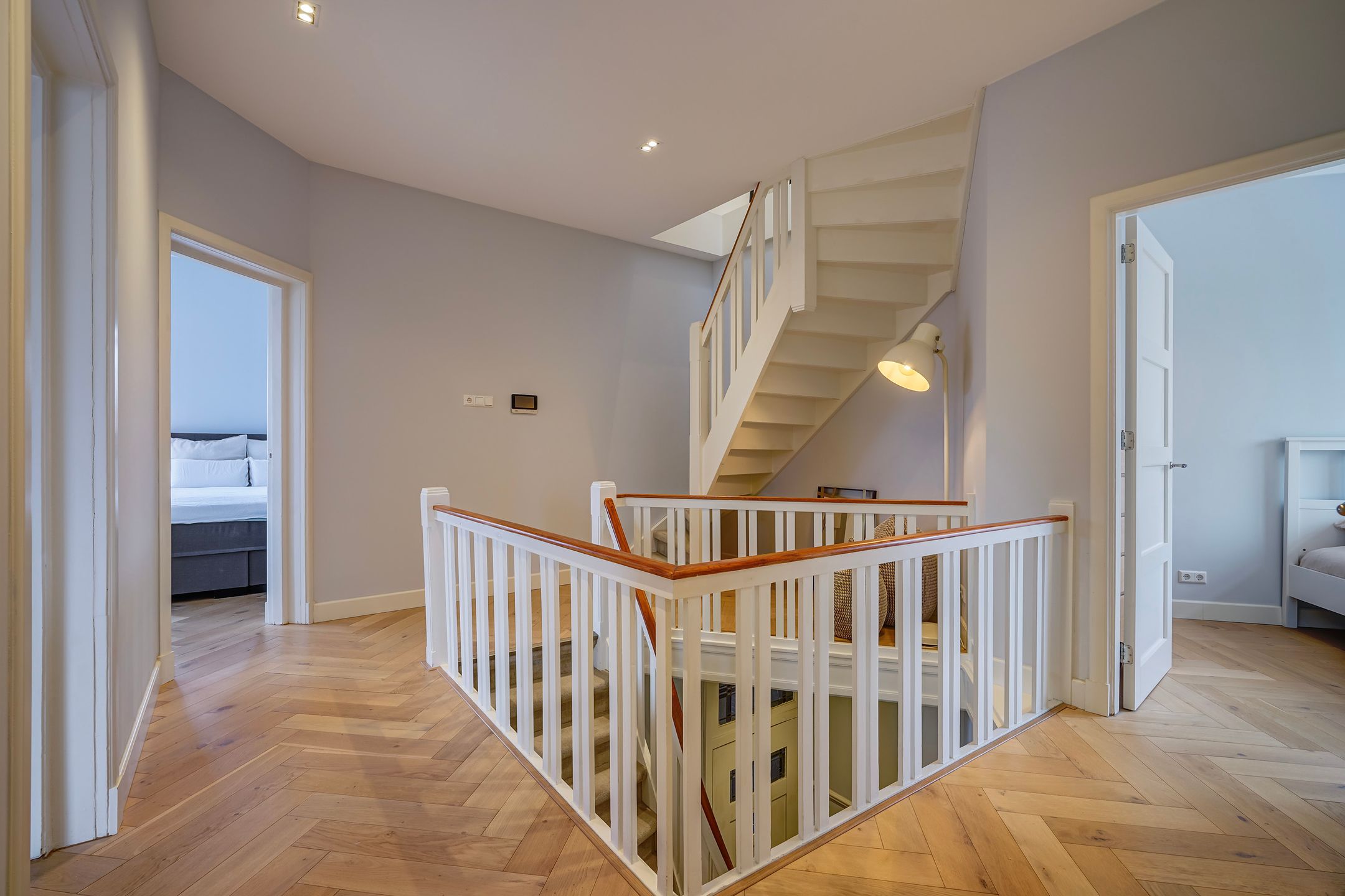 Spacious Corner Double-Top Apartment in Vruchtenbuurt — 30