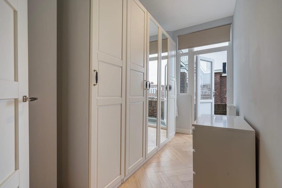 Spacious Corner Double-Top Apartment in Vruchtenbuurt — 22