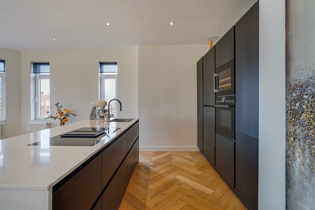 Spacious Corner Double-Top Apartment in Vruchtenbuurt — 41