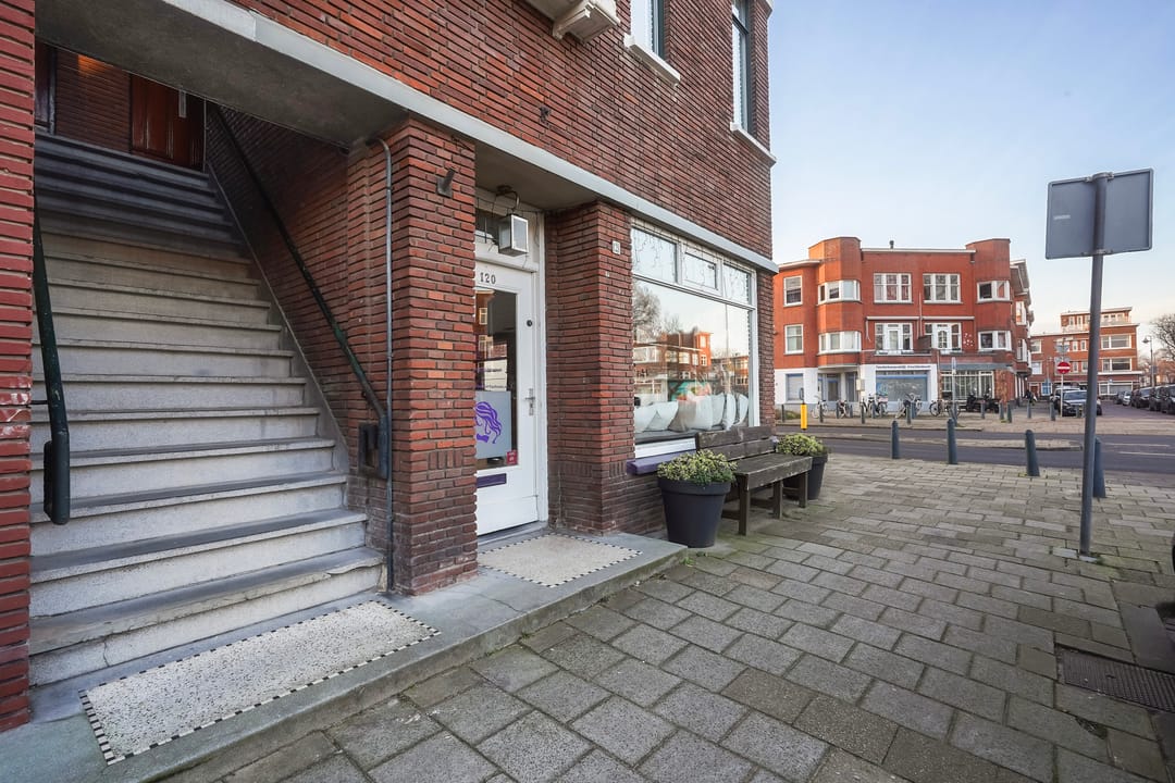 Spacious Corner Double-Top Apartment in Vruchtenbuurt — 56