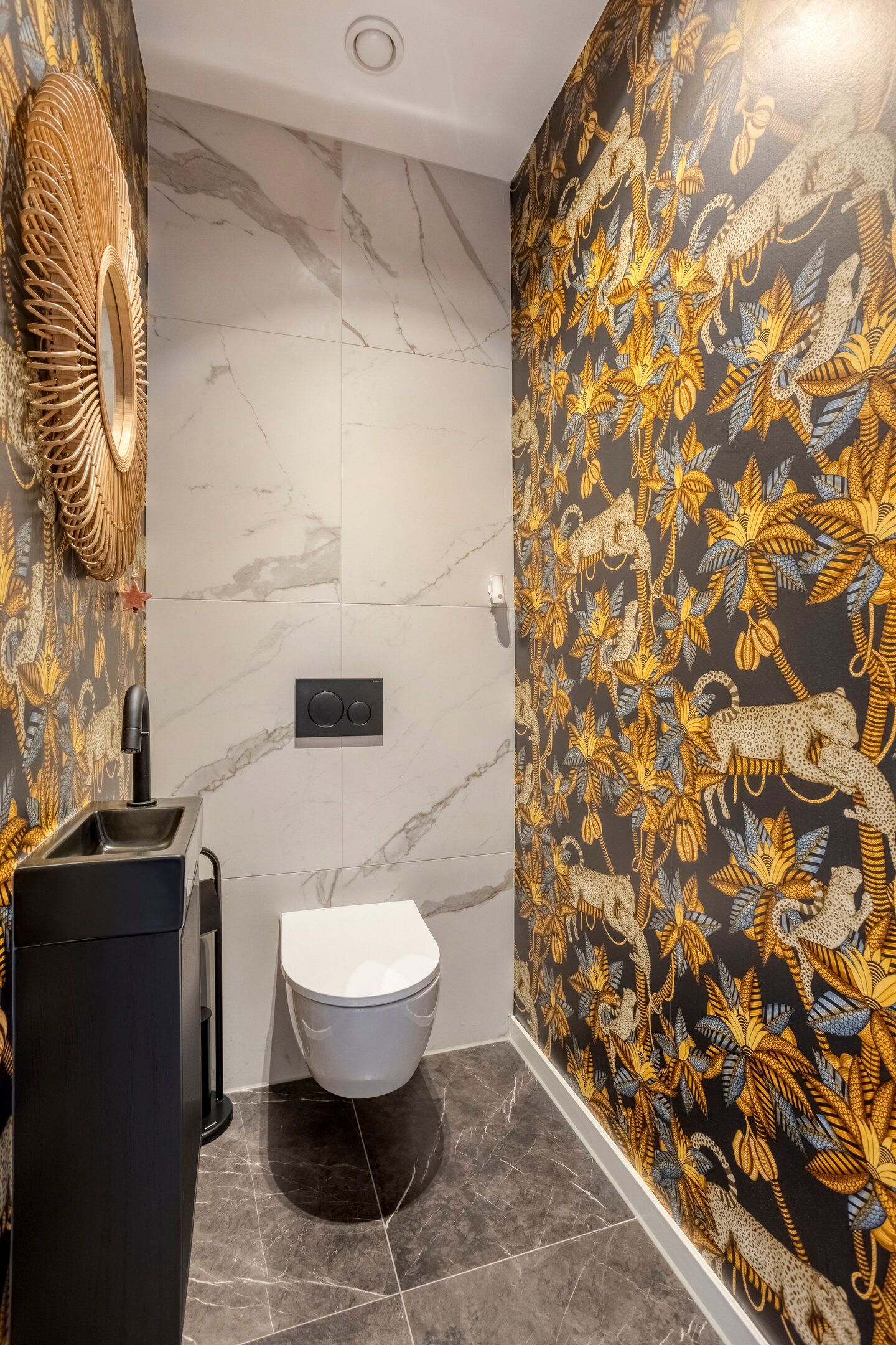 Photo 6 of Oosterweezenstraat 101-D