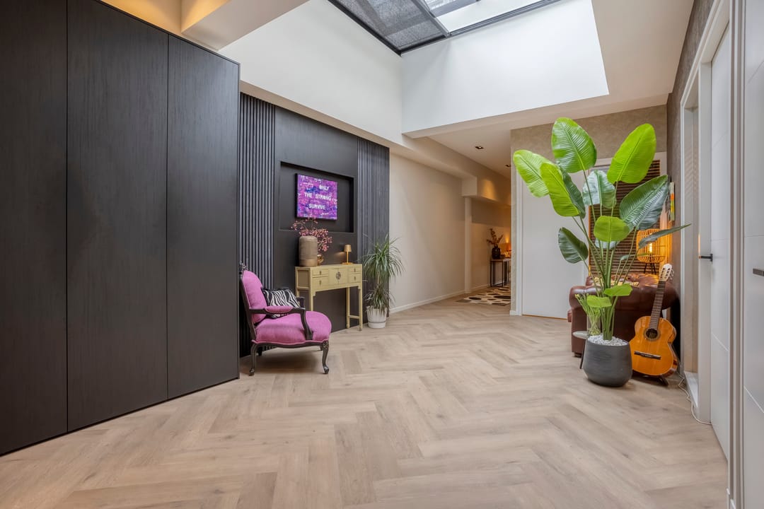 Photo 8 of Oosterweezenstraat 101-D