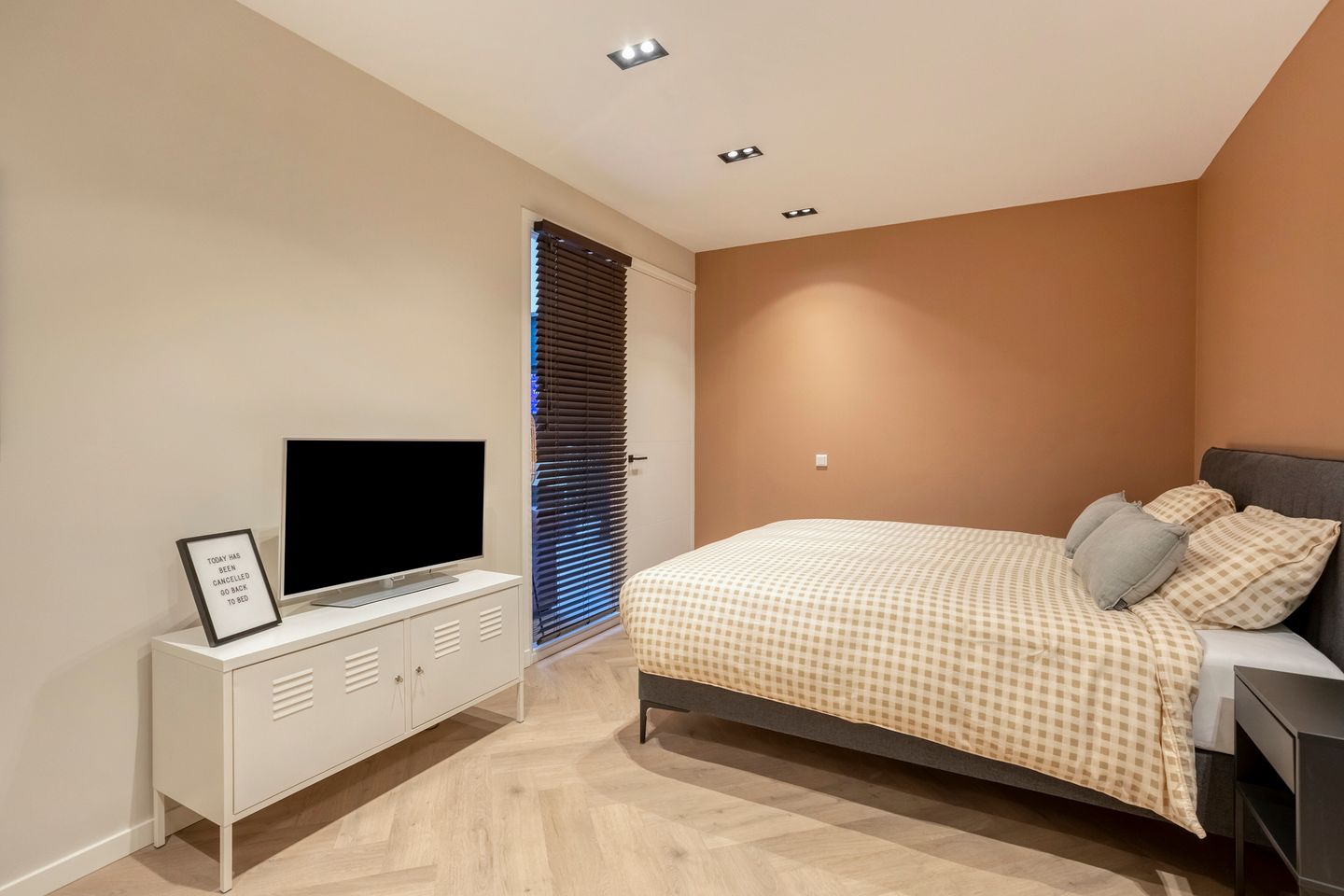 Photo 29 of Oosterweezenstraat 101-D