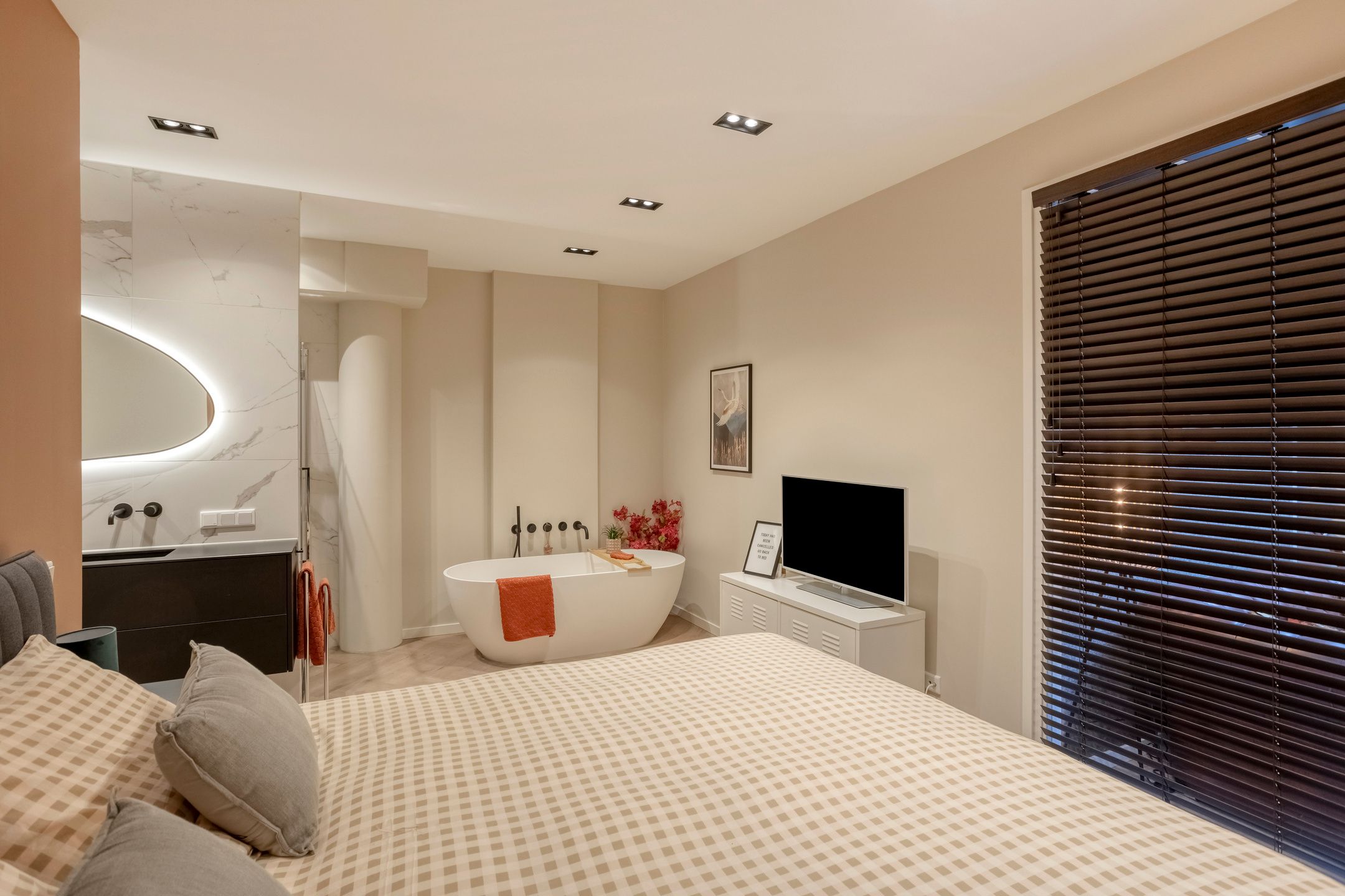 Photo 30 of Oosterweezenstraat 101-D