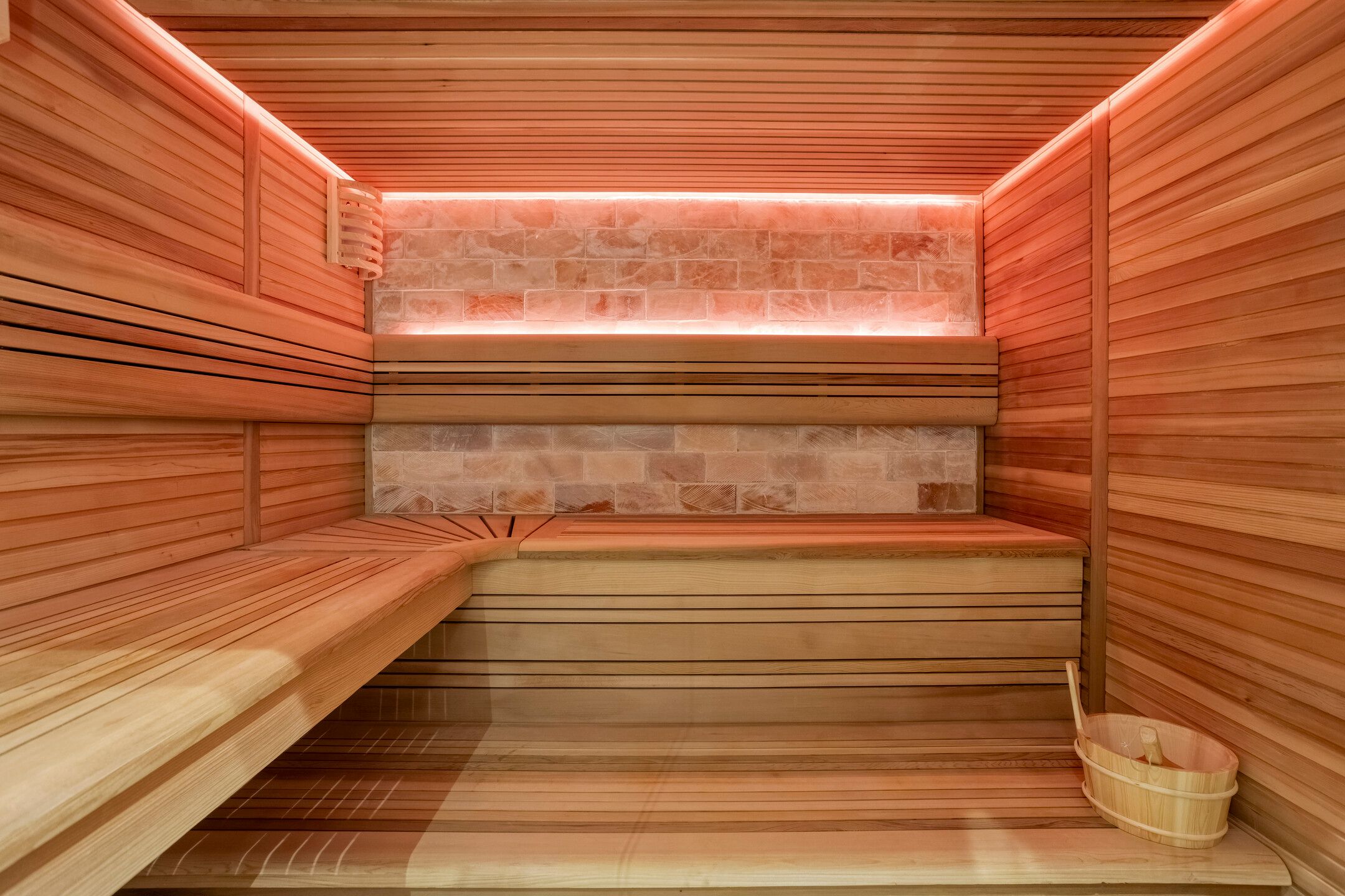 Photo 39 of Oosterweezenstraat 101-D