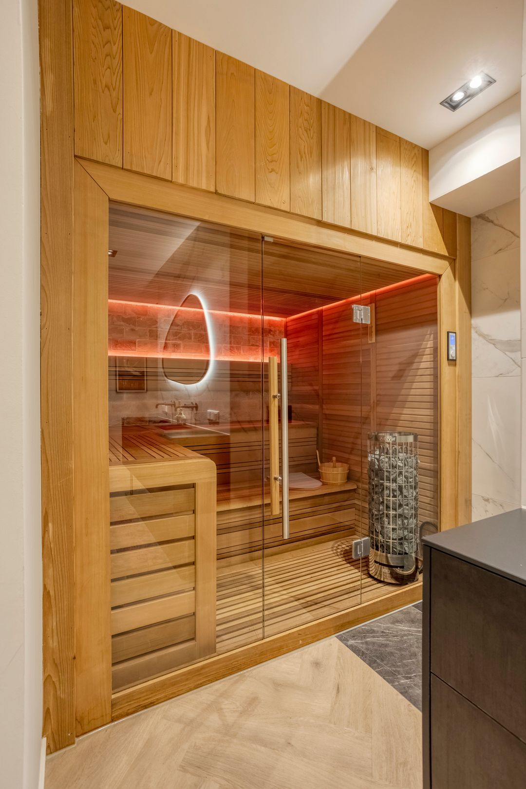 Photo 38 of Oosterweezenstraat 101-D