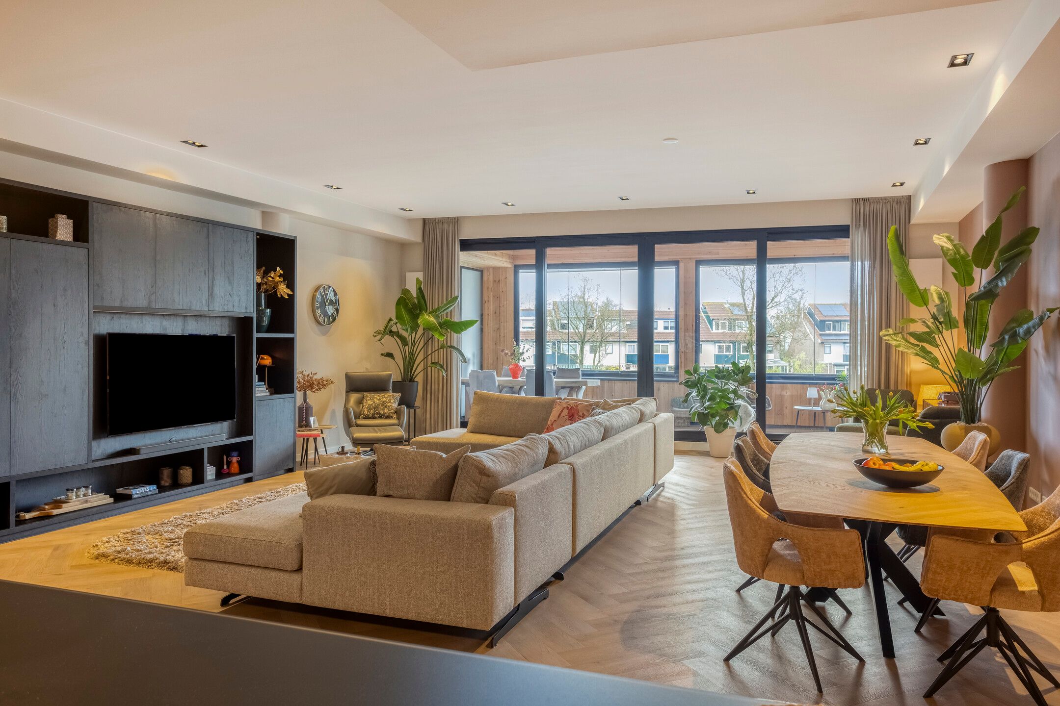 Photo 15 of Oosterweezenstraat 101-D