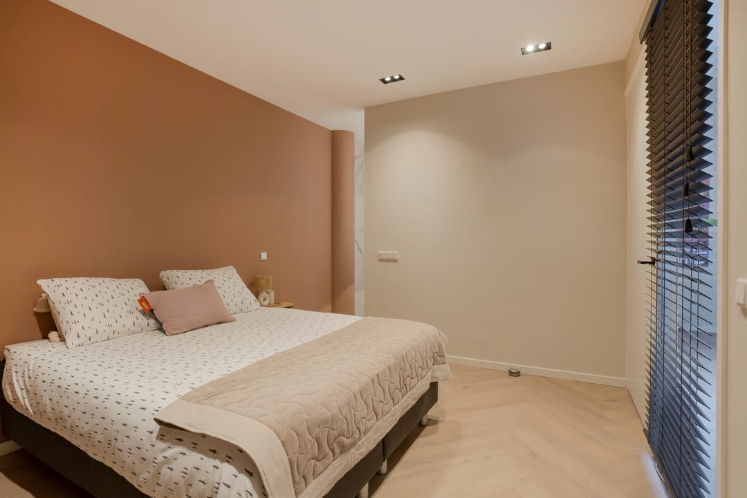 Photo 41 of Oosterweezenstraat 101-D