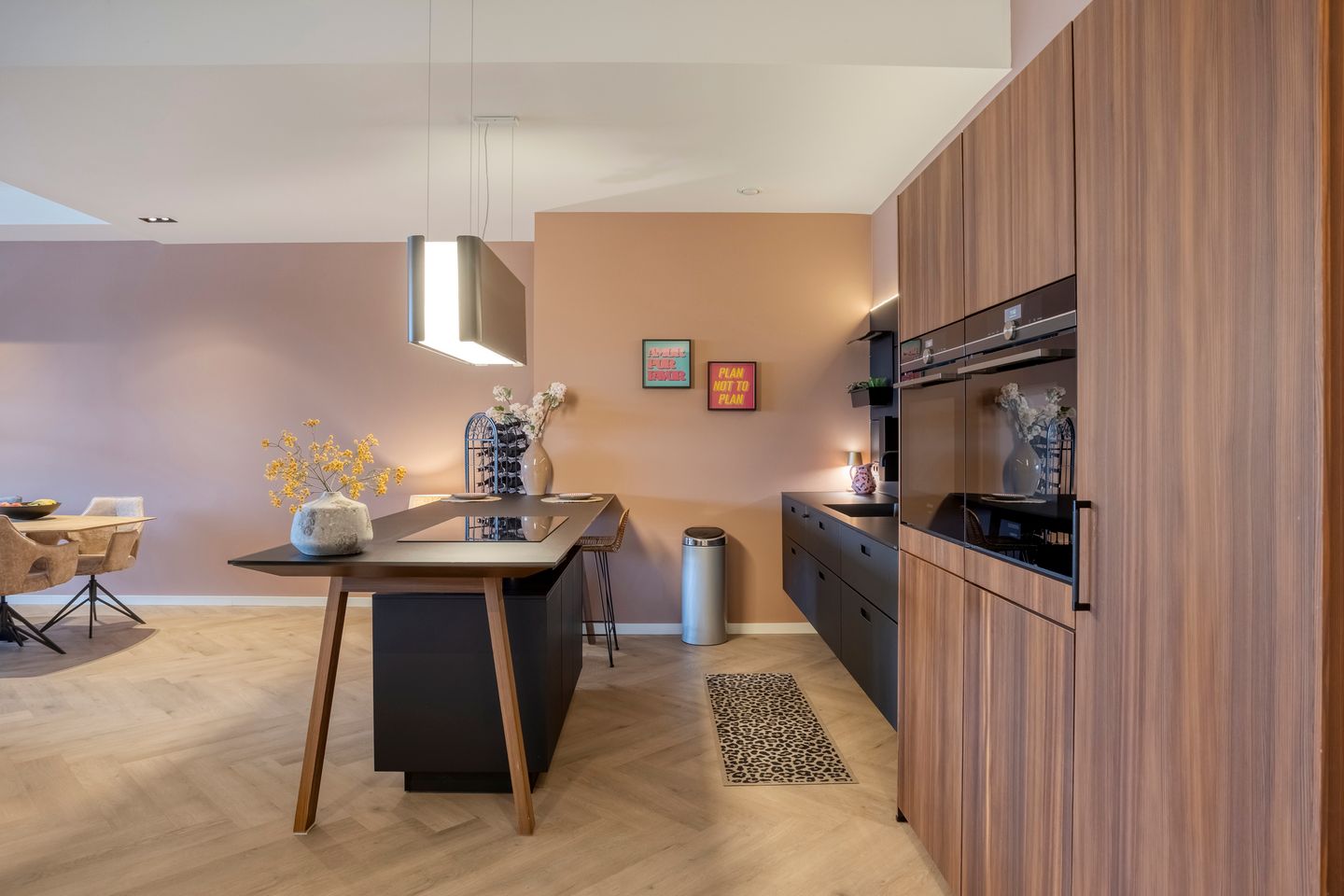 Photo 25 of Oosterweezenstraat 101-D