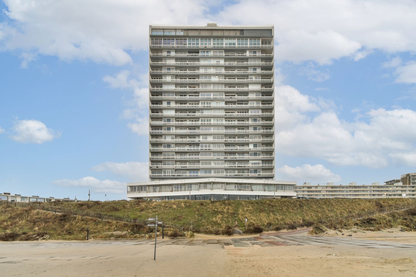 Foto 5 van Burgemeester van Fenemaplein 2-A0305