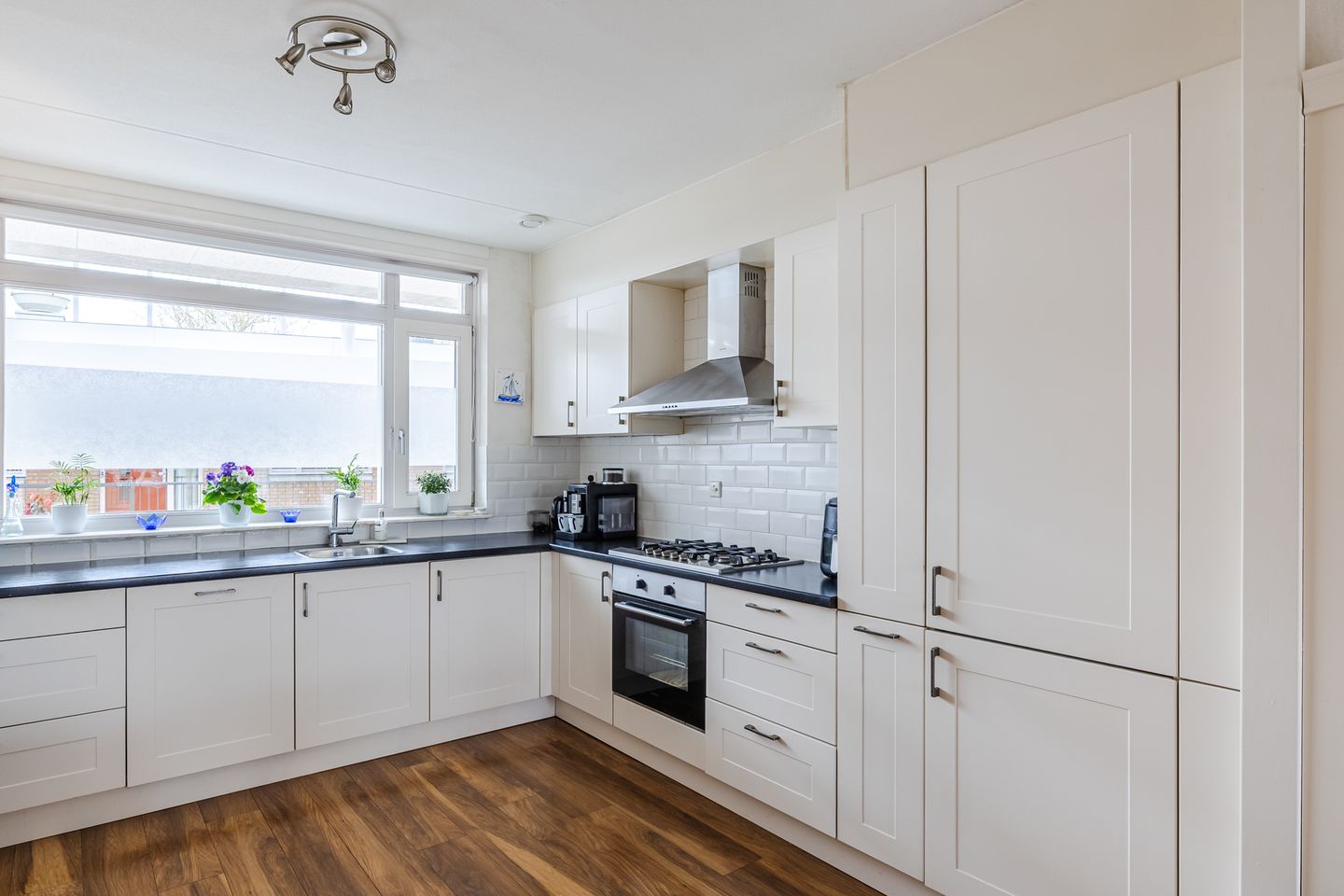 Sunny levensloopbestendig apartment with balcony in senior-friendly complex — 13
