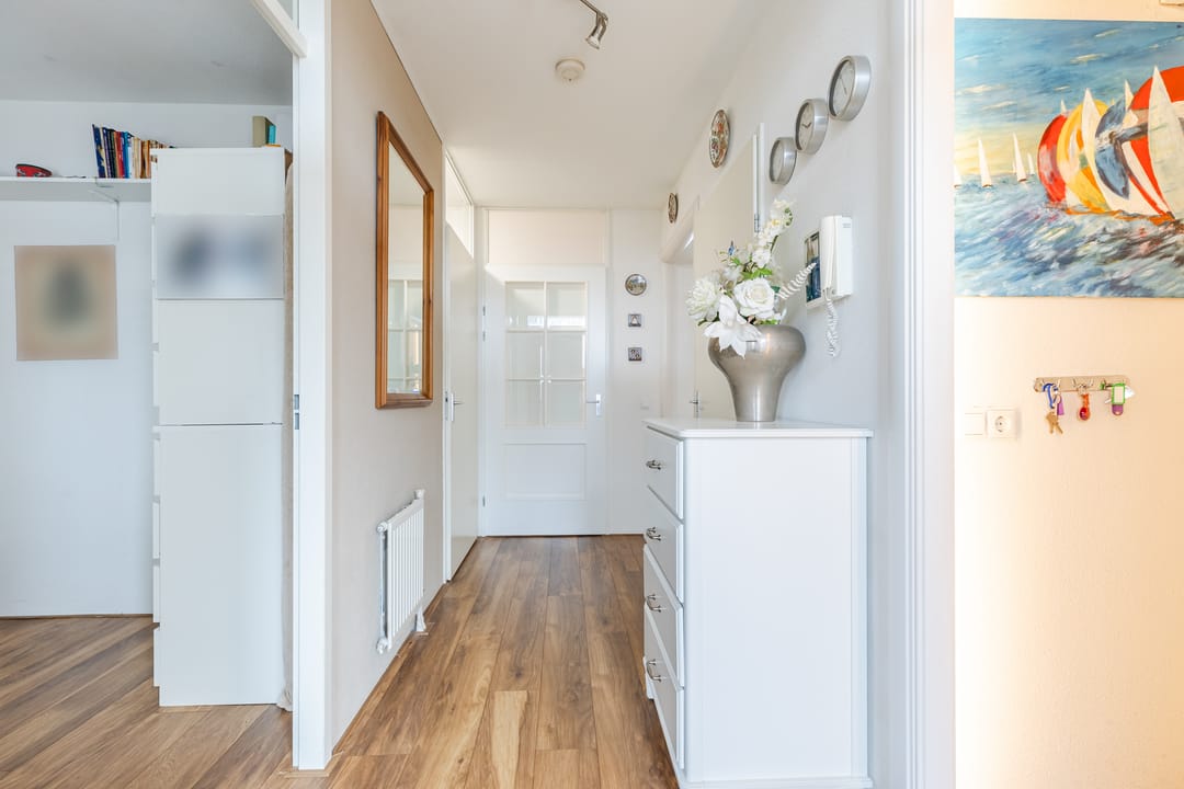 Sunny levensloopbestendig apartment with balcony in senior-friendly complex — 16
