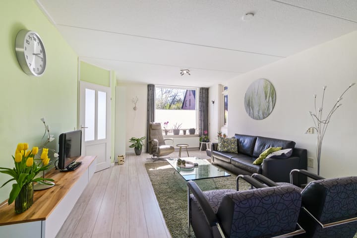 Photo 2 of Zetstee 18