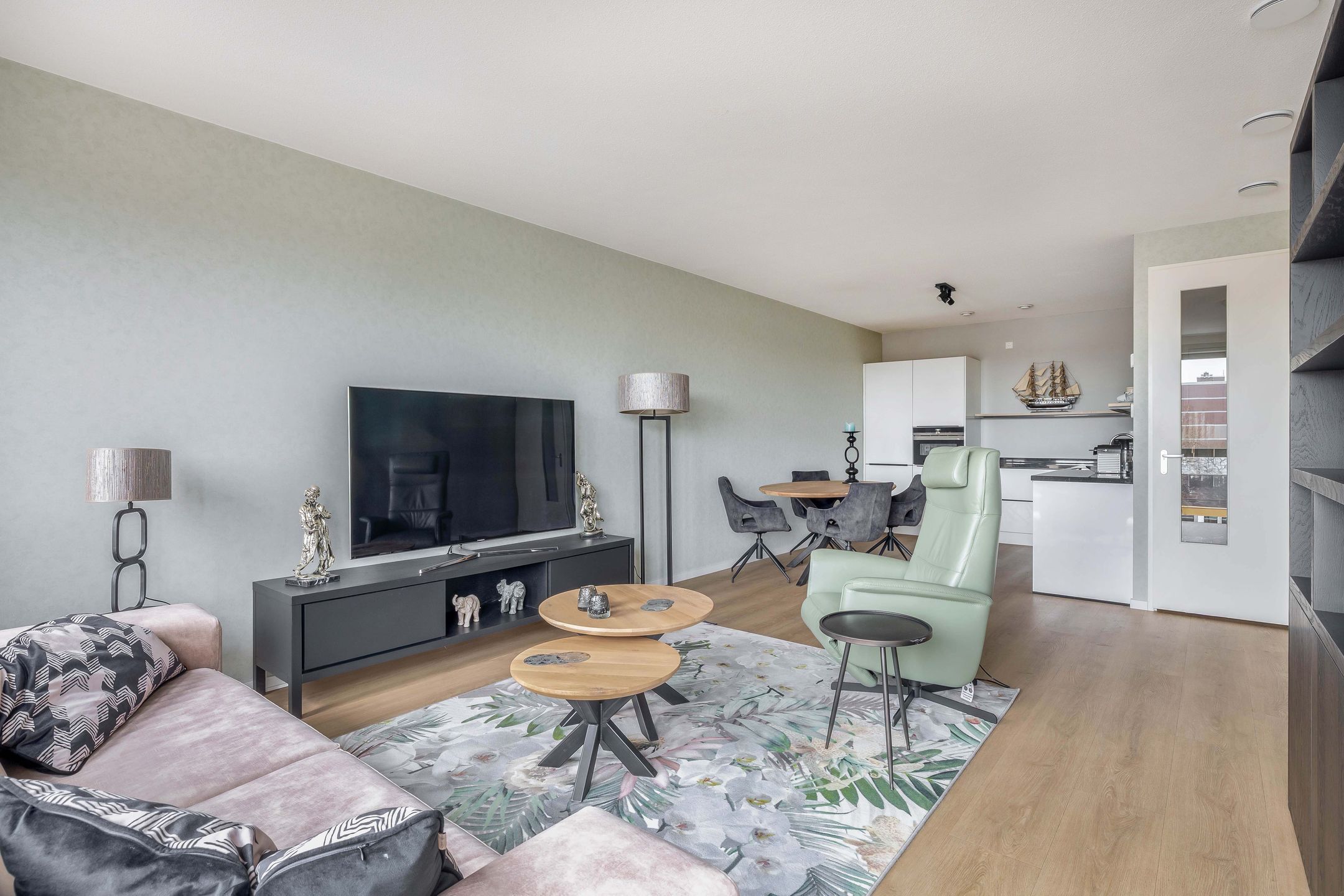 Photo 15 of Duikerlaan 342-B