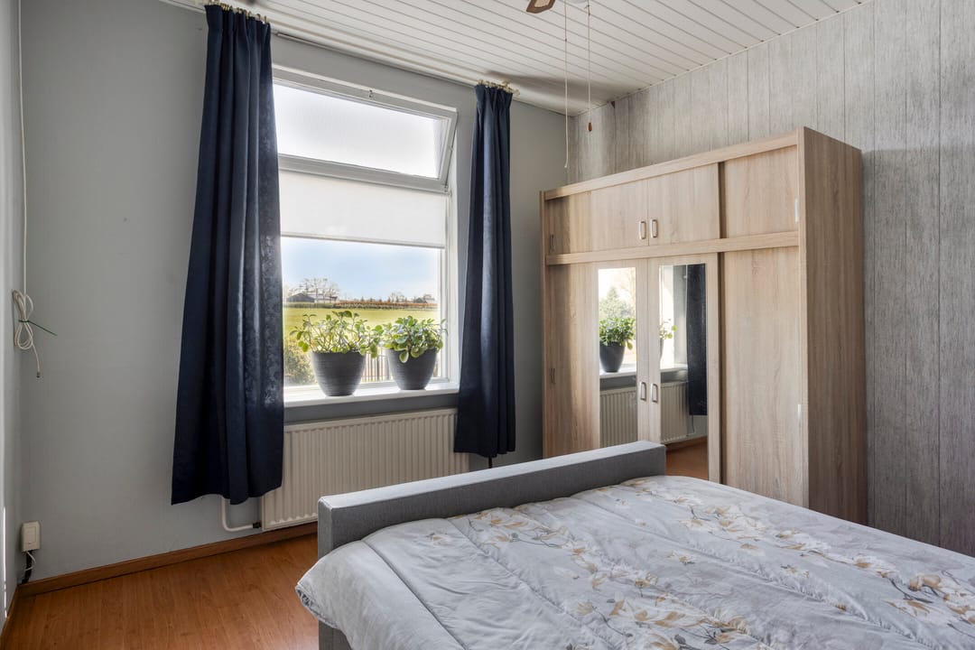Semi-detached home with garage and countryside views in Oploo — 22