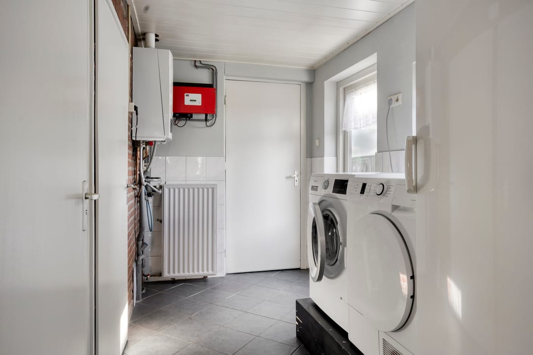 Semi-detached home with garage and countryside views in Oploo — 23