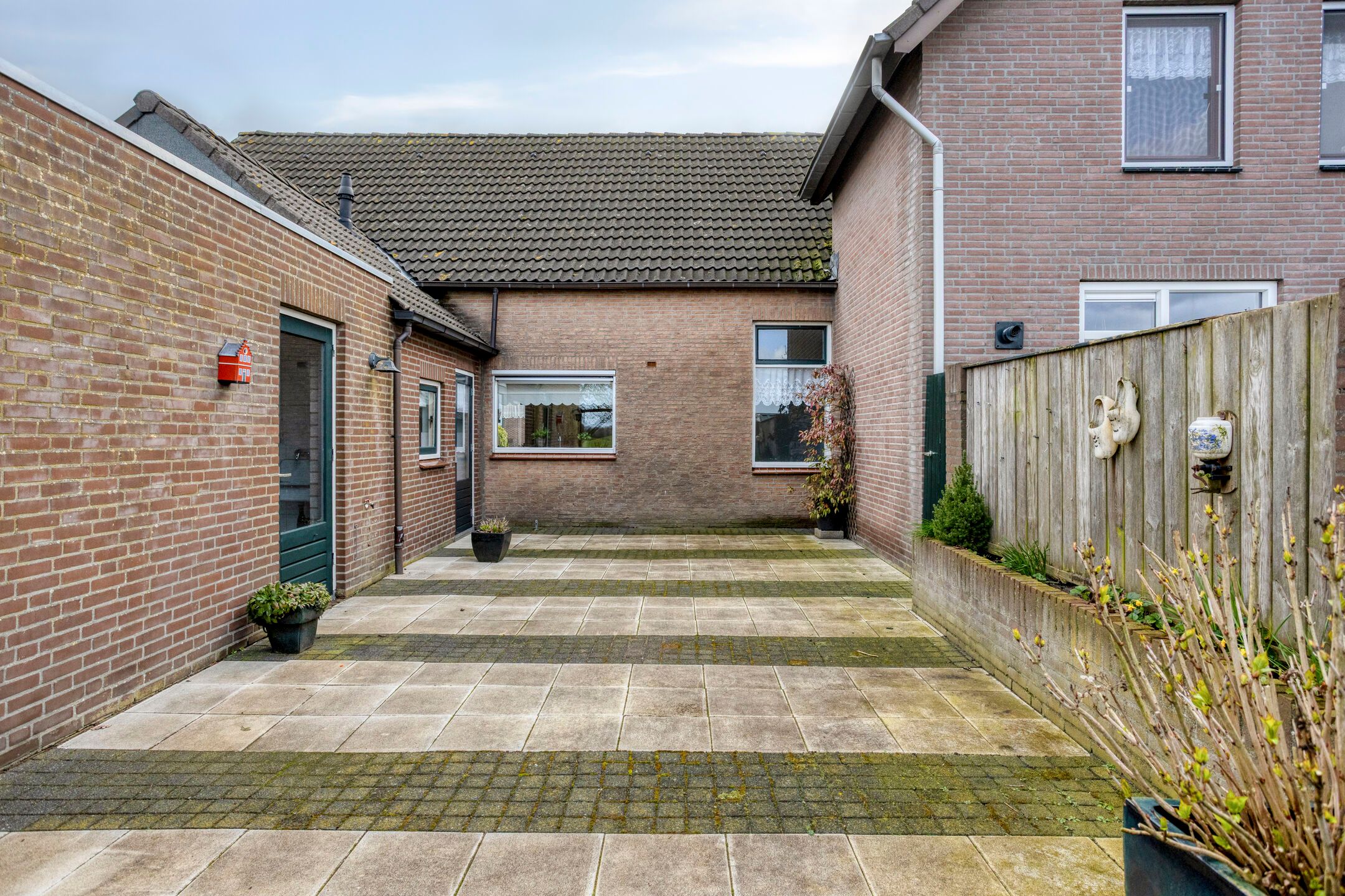Semi-detached home with garage and countryside views in Oploo — 36